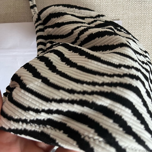 Zebra swim top, small, NWT - Picture 4 of 4